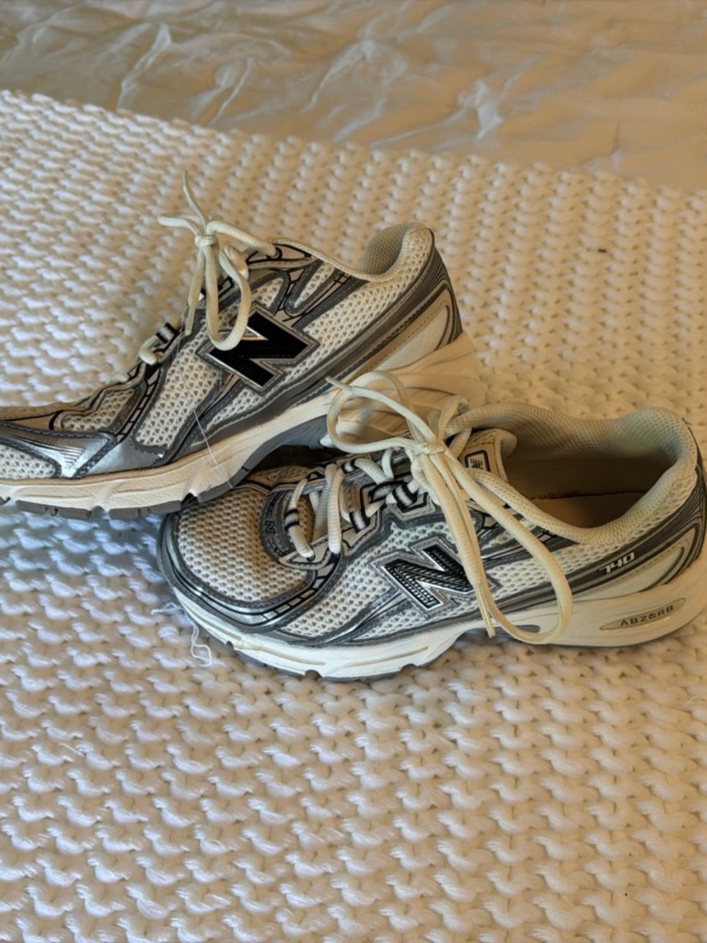 New Balance Women's White and Gray Athletic Sneakers